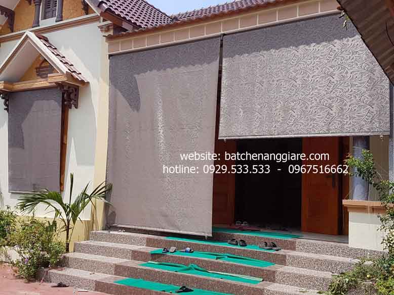 Hình ảnh bạt che nắng mưa tự cuốn.